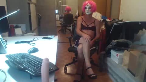 newcumer online show from December 9, 2024, 4:47 pm