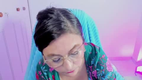 Daniela online show from November 22, 2025, 7:40 am