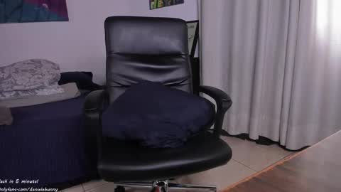 Daniele Bunny online show from April 15, 2026, 7:58 pm