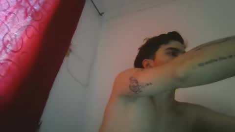 Snapshot of danielhot17 chatting on December 7, 2024, 10:06 pm DANIEL online show from December 7, 2024, 10:06 pm