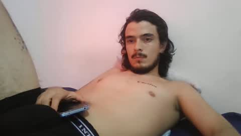 Snapshot of danielhot17 chatting on October 1, 2025, 8:59 pm DANIEL online show from October 1, 2025, 8:59 pm