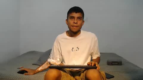 Snapshot of danielitopapii chatting on February 6, 2025, 3:37 am danielitopapii online show from February 6, 2025, 3:37 am