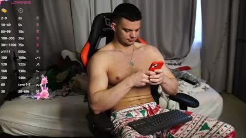 Snapshot of danielkraig_for_u chatting on February 17, 2025, 11:23 am Daniel Kraig online show from February 17, 2025, 11:23 am