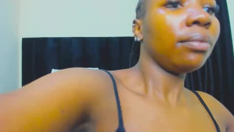 danielle_rock online show from November 21, 2025, 11:42 am