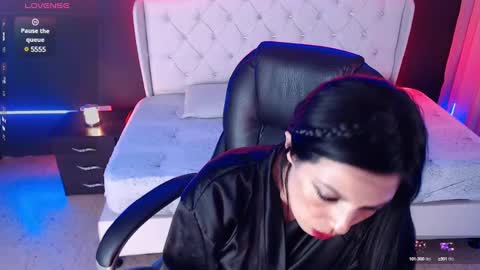 Danielle Smith online show from March 7, 2025, 2:25 am