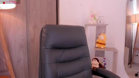 Danielle Rose online show from October 31, 2025, 9:05 pm