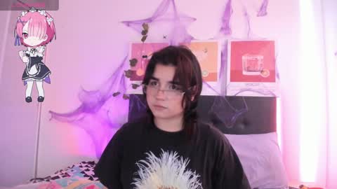    online show from October 20, 2025, 12:38 pm