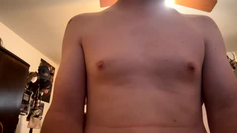 Snapshot of danielp_mod_cb chatting on January 8, 2025, 9:12 pm Daniel y. online show from January 8, 2025, 9:12 pm