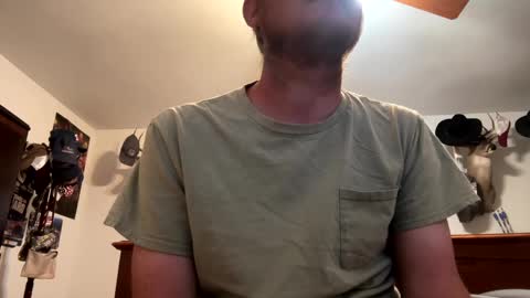 Snapshot of danielp_mod_cb chatting on January 14, 2025, 10:23 pm Daniel y. online show from January 14, 2025, 10:23 pm