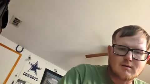 Snapshot of danielp_mod_cb chatting on September 10, 2025, 10:10 pm Daniel y. online show from September 10, 2025, 10:10 pm