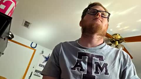 Snapshot of danielp_mod_cb chatting on November 12, 2025, 6:19 pm Daniel y. online show from November 12, 2025, 6:19 pm