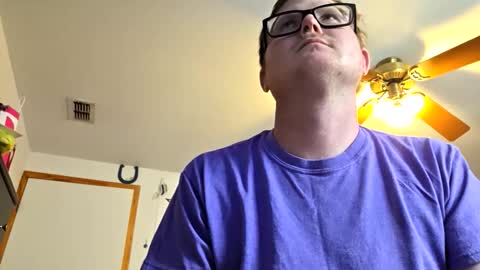 Snapshot of danielp_mod_cb chatting on November 17, 2025, 8:03 pm Daniel y. online show from November 17, 2025, 8:03 pm