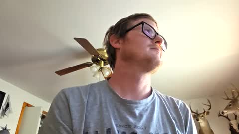 Snapshot of danielp_mod_cb chatting on February 4, 2026, 10:04 pm Daniel y. online show from February 4, 2026, 10:04 pm