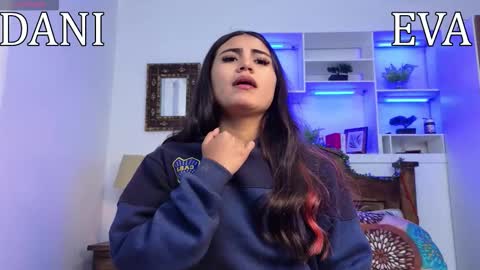 Snapshot of danilu_eva21 chatting on February 1, 2026, 7:12 pm Danilu and Eva online show from February 1, 2026, 7:12 pm