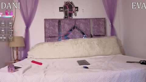 Snapshot of danilu_eva21 chatting on February 21, 2026, 6:31 pm Danilu and Eva online show from February 21, 2026, 6:31 pm