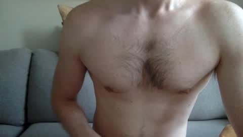 Snapshot of danishguysdicks chatting on February 14, 2026, 12:02 pm Buzzy online show from February 14, 2026, 12:02 pm