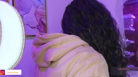 Danna Lovs online show from March 7, 2025, 11:07 am