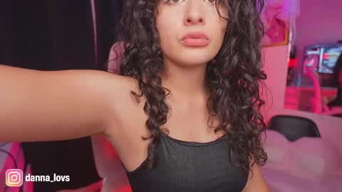 Danna Lovs online show from October 27, 2025, 6:01 pm