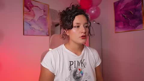 Danna Lovs online show from February 21, 2026, 9:21 am