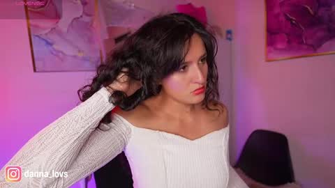 Danna Lovs online show from April 3, 2026, 12:52 am