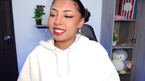 Danna online show from November 30, 2025, 11:36 am