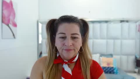 Snapshot of danna_wester chatting on September 18, 2025, 2:52 pm D a n n a w e s t e r online show from September 18, 2025, 2:52 pm