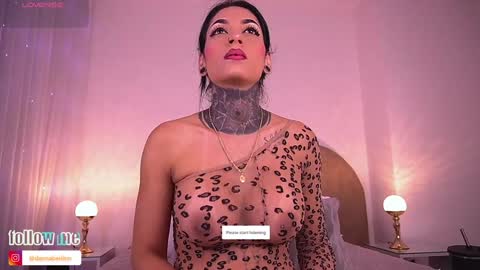 Danna Berlin  online show from November 13, 2025, 7:35 pm