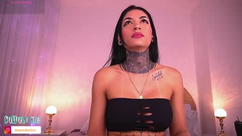 Danna Berlin  online show from November 15, 2025, 7:21 pm