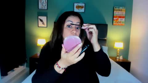 Hilary online show from November 3, 2025, 12:35 am