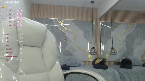 danna online show from September 8, 2025, 7:24 pm