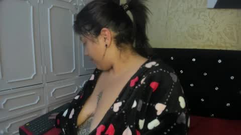 Snapshot of dannagarza chatting on January 23, 2025, 10:01 am Danna Garza online show from January 23, 2025, 10:01 am