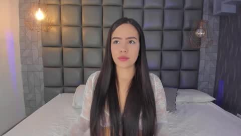 Danna online show from October 22, 2025, 12:05 pm