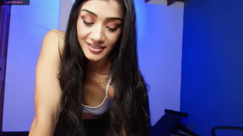 Danna Wells online show from December 3, 2024, 4:14 am