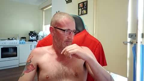 dannozdirekt online show from November 28, 2025, 8:55 pm