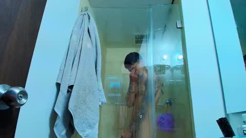 Snapshot of dannte_vel chatting on October 15, 2025, 2:50 pm Maximo online show from October 15, 2025, 2:50 pm