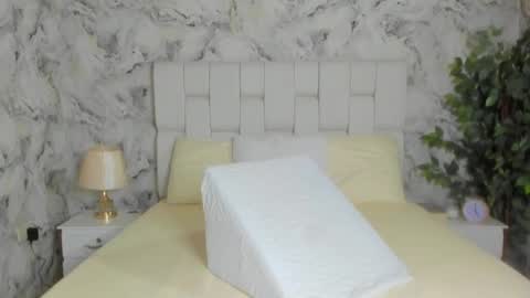 danny_fernandez online show from March 12, 2025, 10:59 am