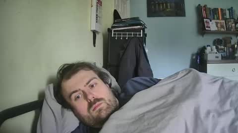 Snapshot of dannyb0y95 chatting on February 6, 2026, 9:34 am Danny online show from February 6, 2026, 9:34 am