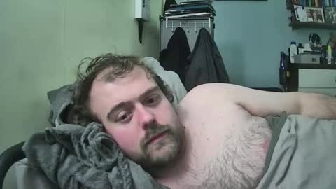 Snapshot of dannyb0y95 chatting on February 8, 2026, 9:29 pm Danny online show from February 8, 2026, 9:29 pm