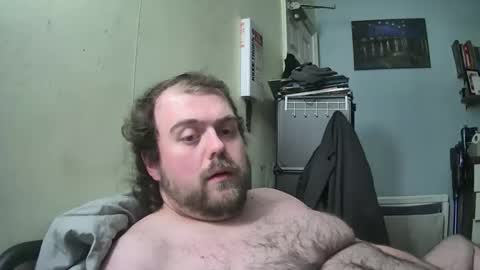 Snapshot of dannyb0y95 chatting on February 18, 2026, 9:55 pm Danny online show from February 18, 2026, 9:55 pm