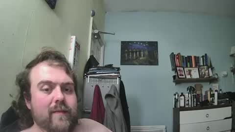 Snapshot of dannyb0y95 chatting on April 7, 2026, 8:53 pm Danny online show from April 7, 2026, 8:53 pm