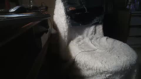 Snapshot of dannyb618 chatting on January 31, 2025, 11:24 am Danielle online show from January 31, 2025, 11:24 am