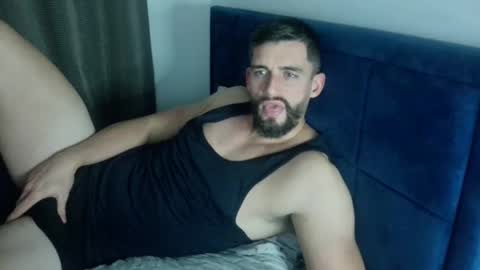Naughtystr8D online show from December 18, 2024, 4:28 pm