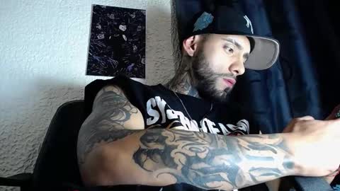 dante_d_angelo_ online show from December 20, 2025, 6:09 am