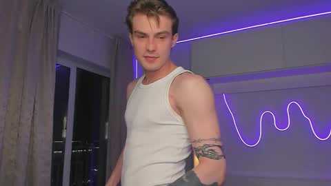 Snapshot of dante_ray chatting on November 9, 2025, 12:09 am Dante and Ray online show from November 9, 2025, 12:09 am