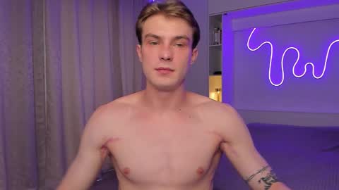 Snapshot of dante_ray chatting on November 12, 2025, 1:22 pm Dante and Ray online show from November 12, 2025, 1:22 pm