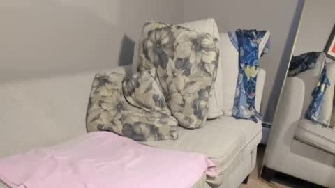 Mark online show from November 1, 2025, 6:21 pm