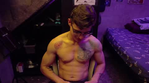 dany_kyng online show from March 27, 2026, 7:02 pm