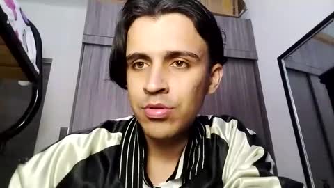 Snapshot of danylano chatting on October 9, 2025, 9:46 pm Daniel online show from October 9, 2025, 9:46 pm