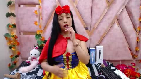 DanySwet online show from October 23, 2025, 9:57 pm