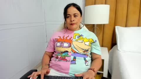 Daphne online show from February 5, 2025, 8:21 am